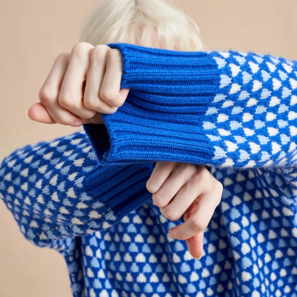 La Ligne Blue and White Patterned Crewneck Sweater - Picture 2 of 7